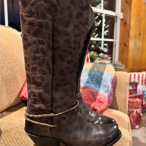 TONY LAMA 8 - Picture 2 of 4